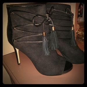 Peep toe BEBE booties